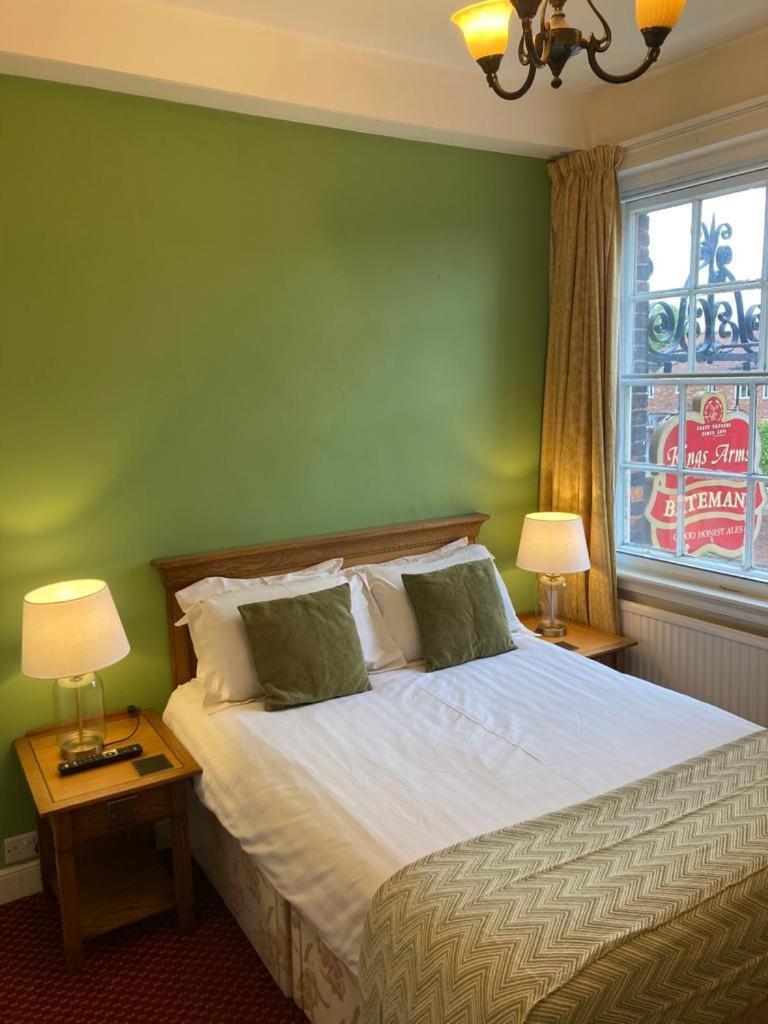 Bed and Breakfast The King'S Arms Boston Esterno foto